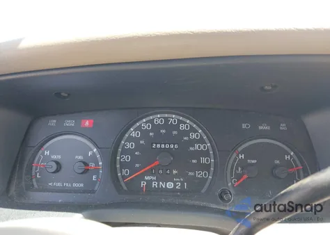 2004 Ford Crown Victoria Lx from USA, damaged, VIN 2FAFP74W44X158870